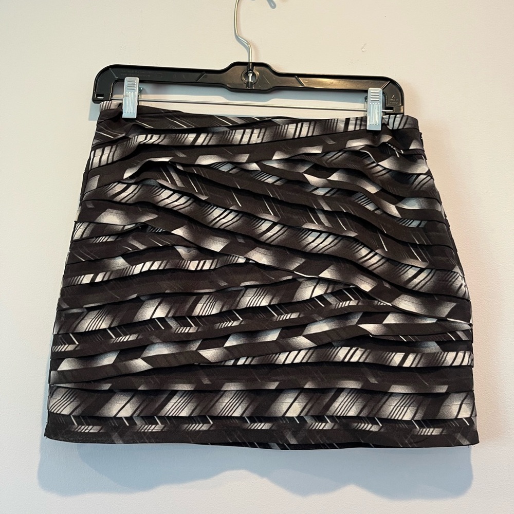 Armani Exchange Monochrome Patterned mini skirt